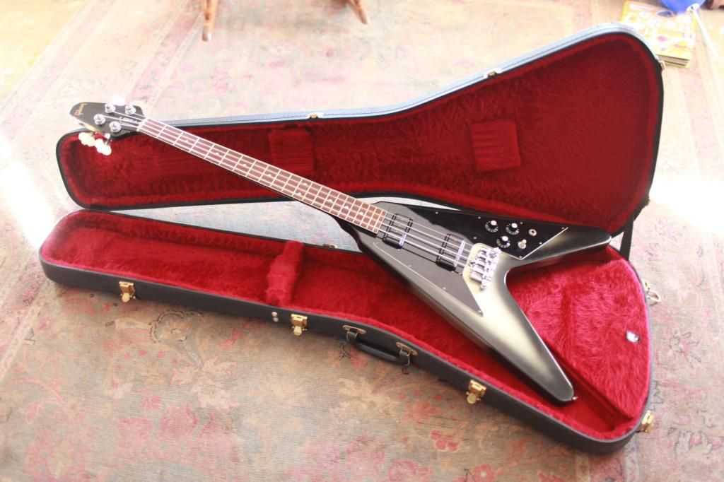 SOLD *** 1981 Gibson V Bass Basses For Sale Basschat